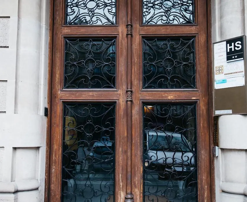 Hostal Eixample-1